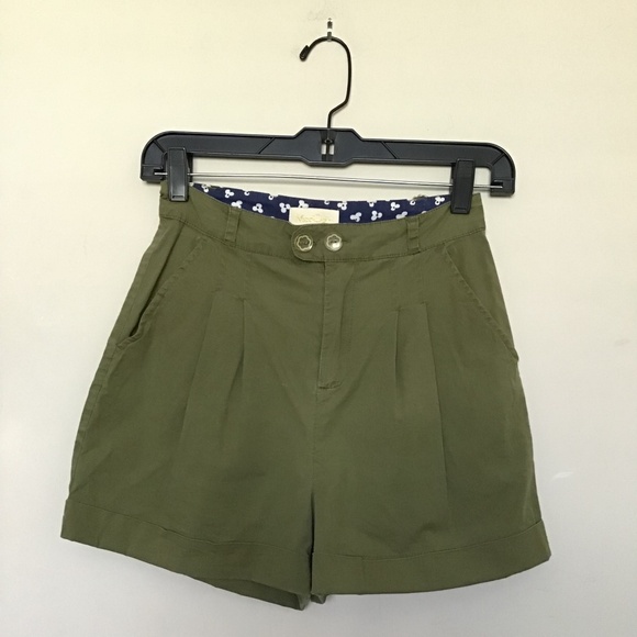 Modcloth Extra Small Army Green Flower Button Cotton Shorts with POCKETS!!! - Picture 3 of 6